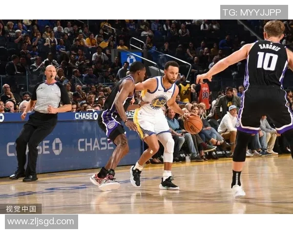 勇士与国王激战12月18日NBA赛场精彩对决值得期待 勇士与国王激战12月18日NBA赛场精彩对决值得期待