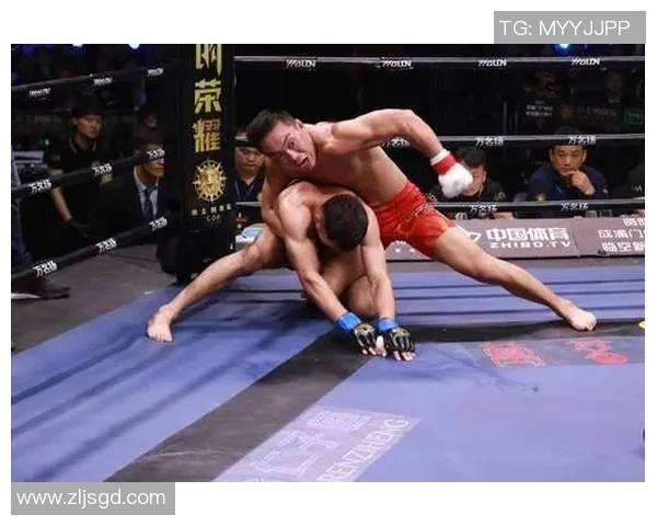 勇士与骑士巅峰对决颁奖典礼精彩回顾与球星风采展现 勇士与骑士巅峰对决颁奖典礼精彩回顾与球星风采展现